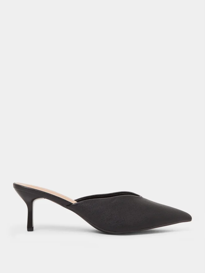 Styli Black Pointed Toe Mules
