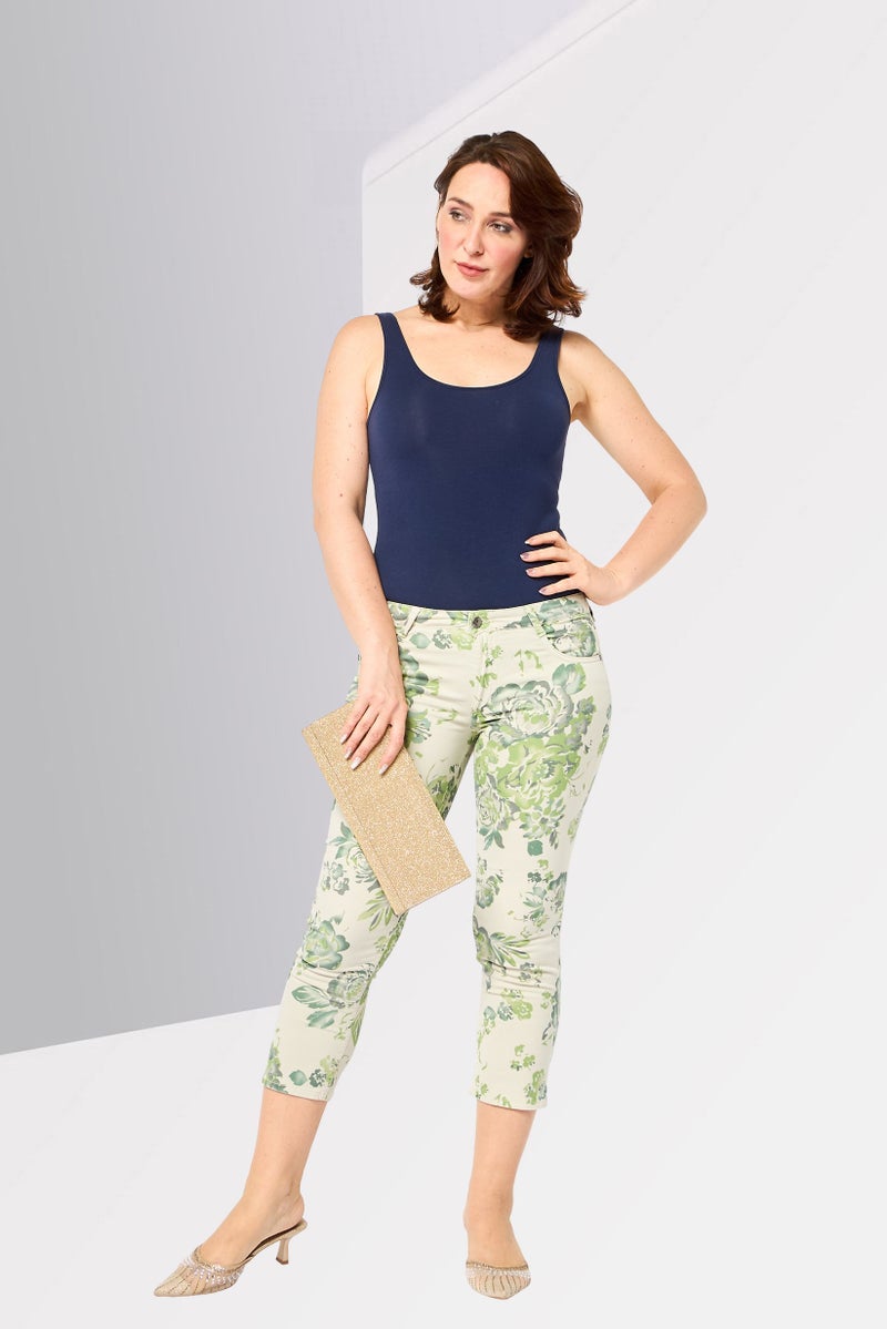 Harmont & Blaine Women Slim Fit Mid Waist Floral Capri Pant, Multicolor - Image 2