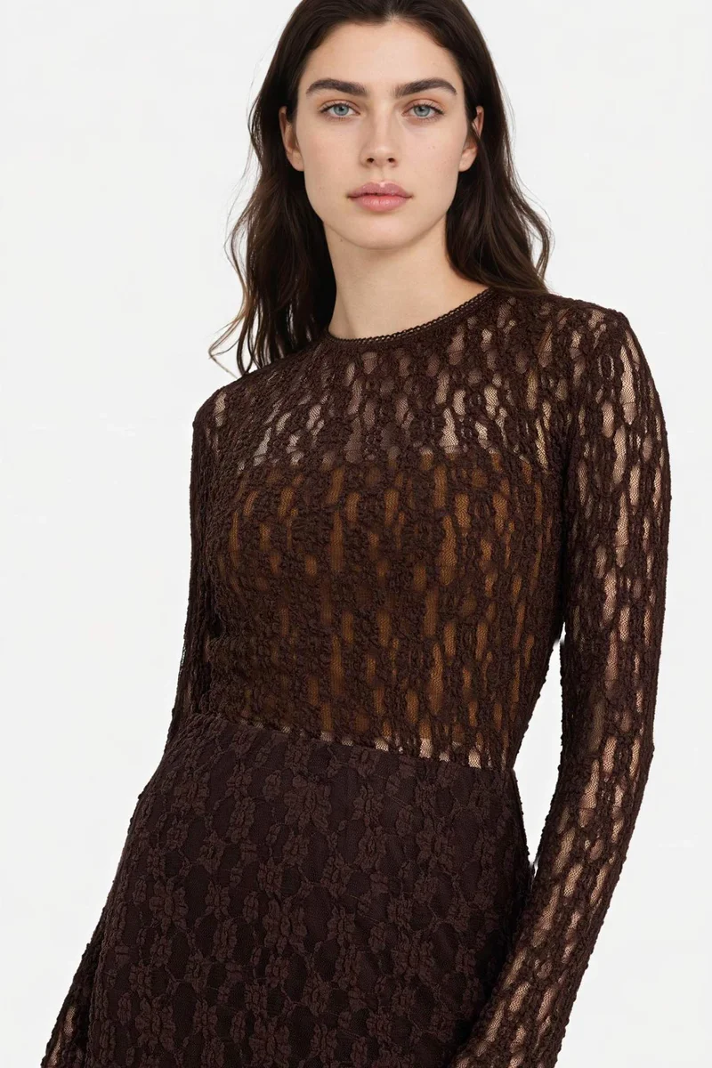 ديفاكتو Fitted Crew Neck Lace T-Shirt