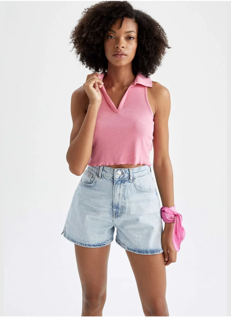 ديفاكتو Slim Fit Sleeveless Crop Top