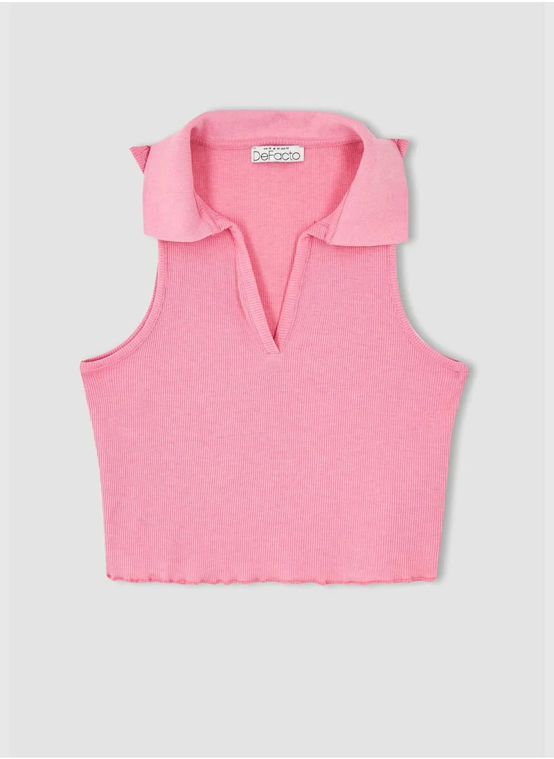 ديفاكتو Slim Fit Sleeveless Crop Top