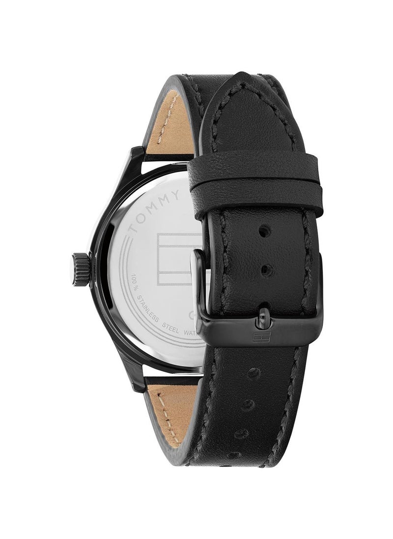 Leather Analog Wrist Watch 1791819 - pzsku/ZEC7CF30E6FD99CCA541EZ/45/_/1677494511/3ab6ae85-1cff-400a-9bda-6a801544a240