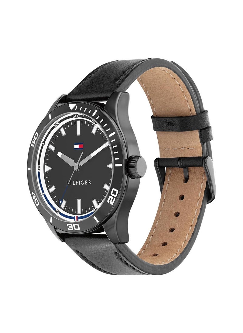 Leather Analog Wrist Watch 1791819 - pzsku/ZEC7CF30E6FD99CCA541EZ/45/_/1677494511/f0741188-dddc-4146-8831-c7c00c67255b