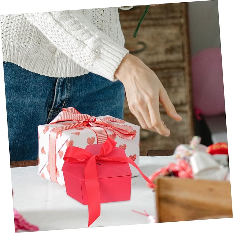 صندوق هدايا أحمر على شكل قلب مع ربطة لحفلات الزفاف والحفلات والشوكولاتة والعطور - Image 4