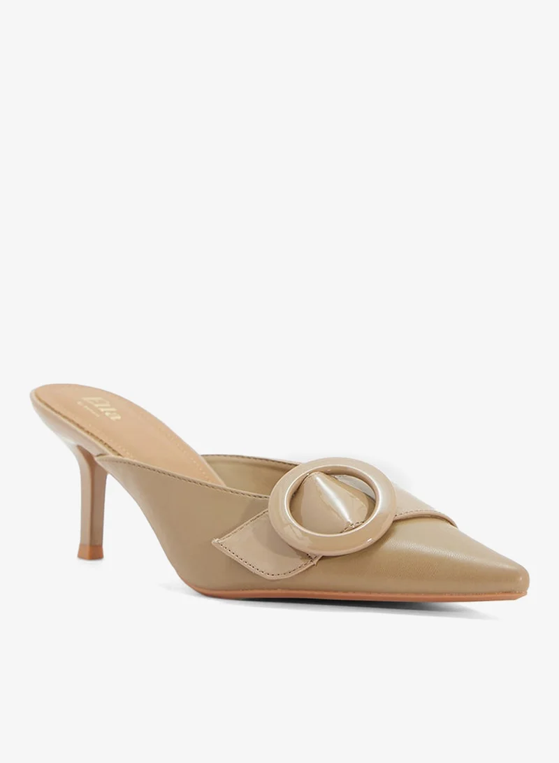 ايلا ميويل بكعب مزين بإبزيم