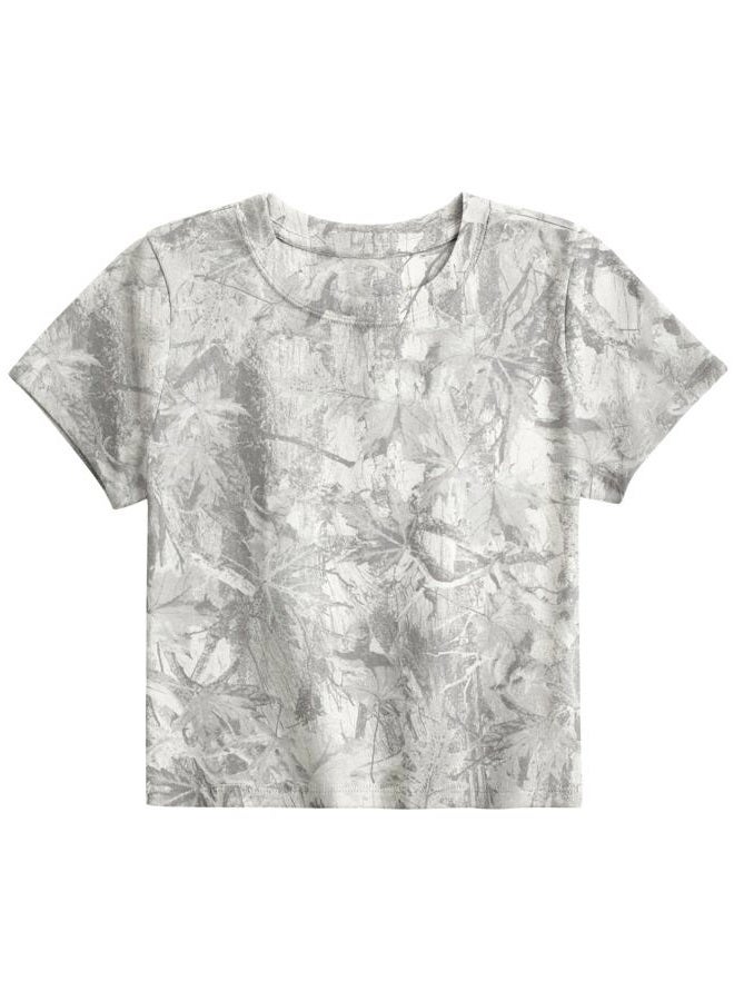 Dsewpaur Women's Camo Shirt Graphic Crop Top Baby Tee Maple Leaf Print Shirts Summer Short Sleeve Round Neck Slim Fit T Shirt, Light Grey, S - Image 1