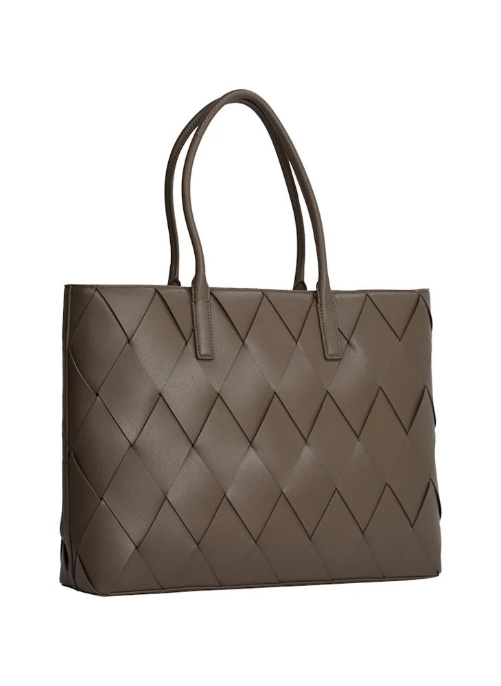 كالفن كلاين Woven Medium Shopper