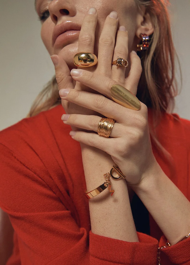 Lola Casademunt Oval signet ring