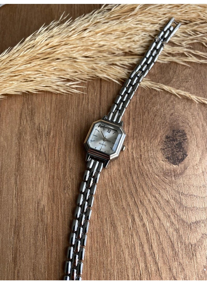 QUARTZ Bs Still Minimal Vintage Retro Beaded Stone Model Silver  - Image 4