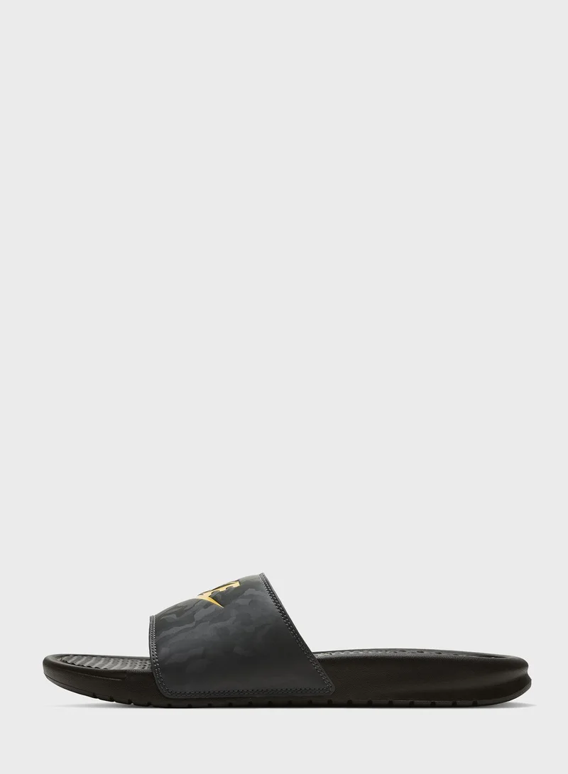 Nike Benassi JDI Slides