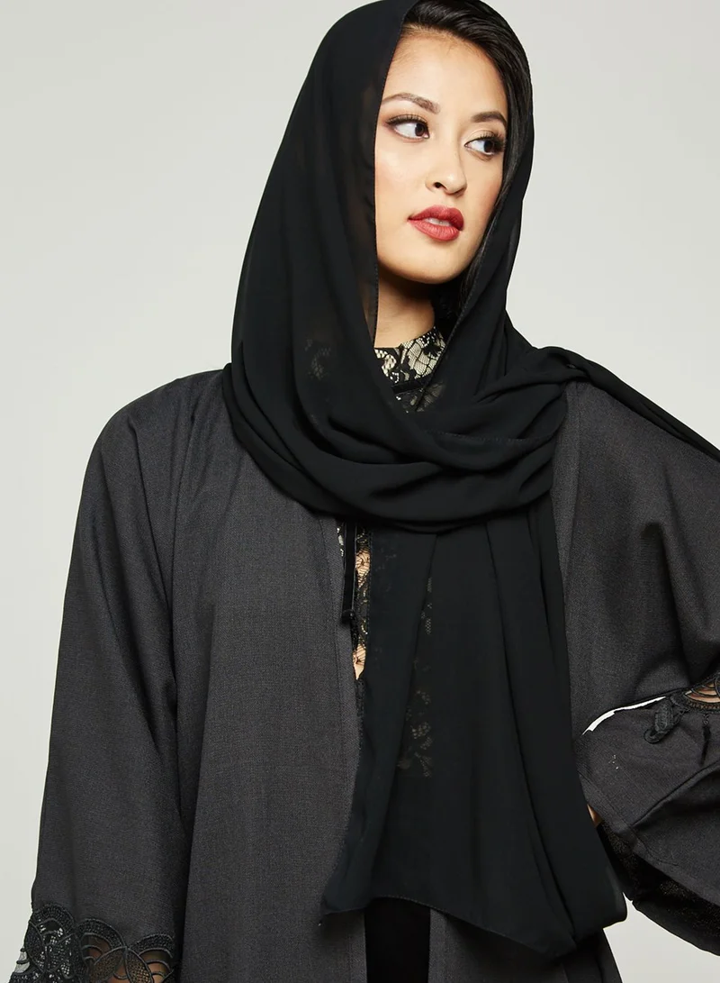 hayas closet Mesh Insert Fringed Detail Abaya
