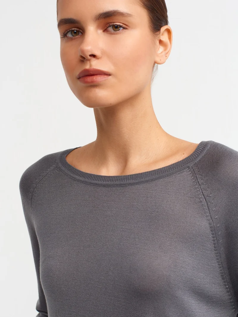 ديلفين 10536 Crew Neck Basic Fine Knitwear Sweater-Smoked