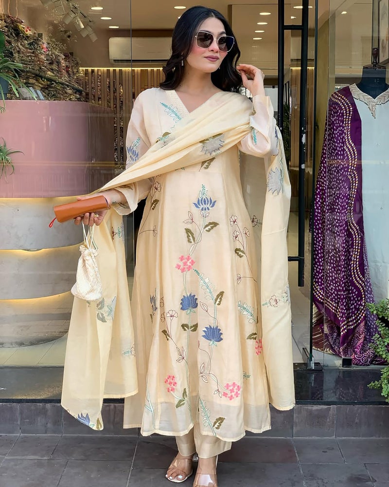 Toochki Kurti Set for Women | Anarkali Fit & Flared Kurtas for Women's | Cotton Kurtis for Woman | Kurta with Palazzo & Dupatta | Ethnic Salwar Suits Sets Beige - Image 4
