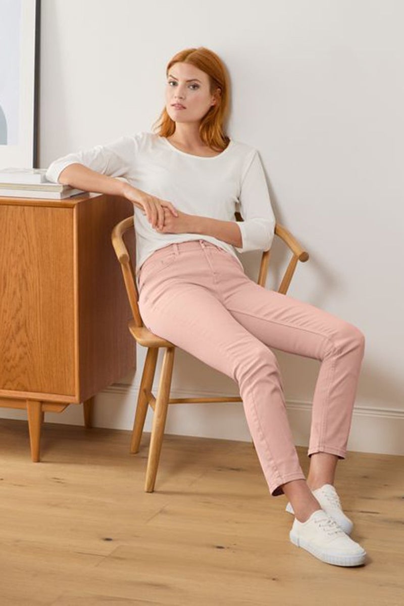 Tchibo جينز نسائي مستقيم الساق بلون وردي - Image 1