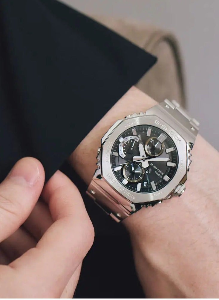 جي شوك ساعة جي-شوك ​​للرجال كرونوغراف تناظرية متينة تعمل بالطاقة الشمسية وقابلة للربط بالهاتف الذكي - GMC-B2100D-1ADR - Image 2