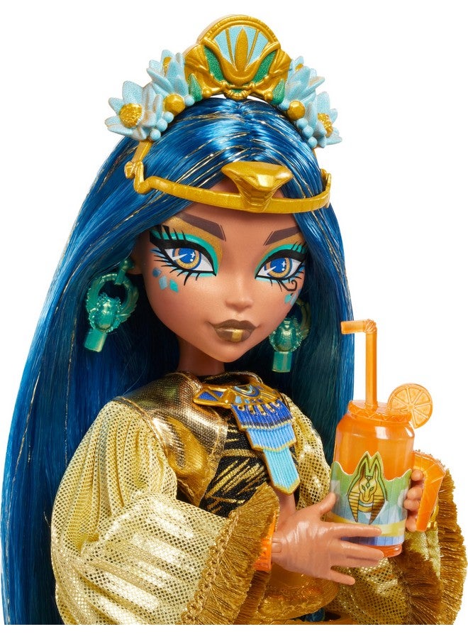 MONSTER HIGH Monster High Cleo De Nile Doll with Glam Monster Fest Outfit and Festival Themed Accessories Like Snacks, Band Poster, Statement Bag and More - Image 3