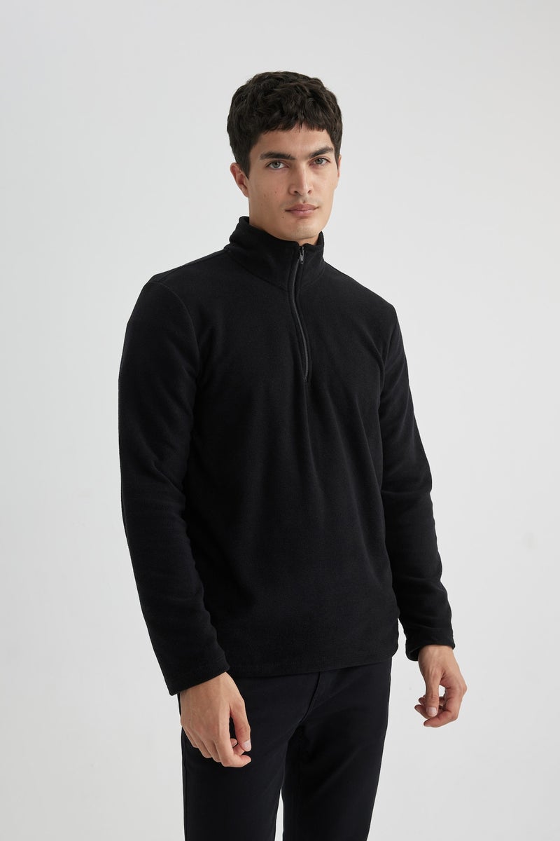 DeFacto Regular Fit Sweatshirt - Image 1
