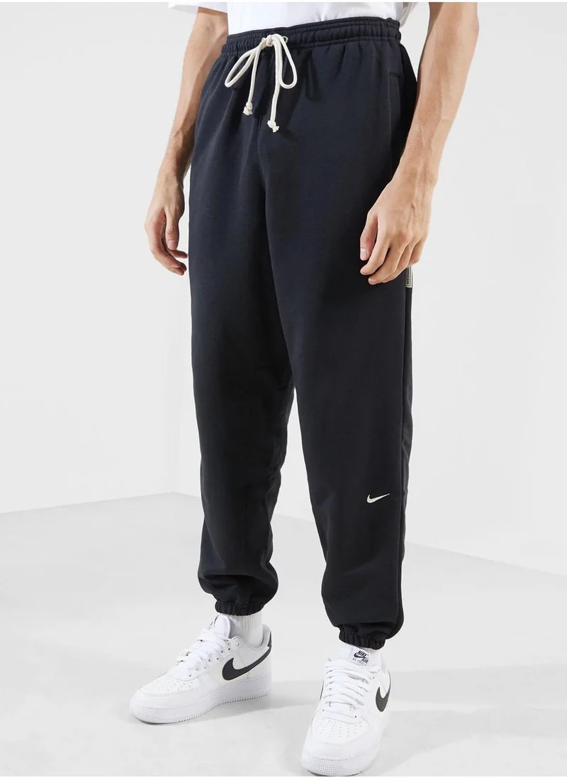 نايكي Dri-Fit Form Graphics Sweatpants