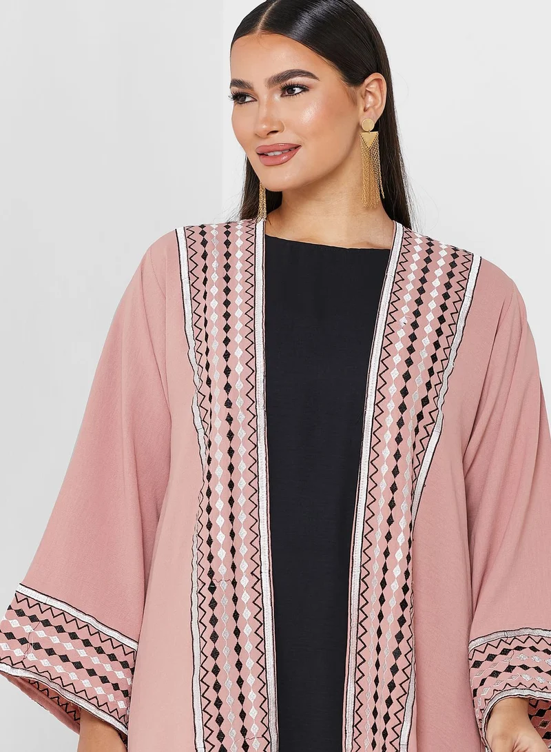 Khizana Embroidered Detail Abaya With Inner & Sheila