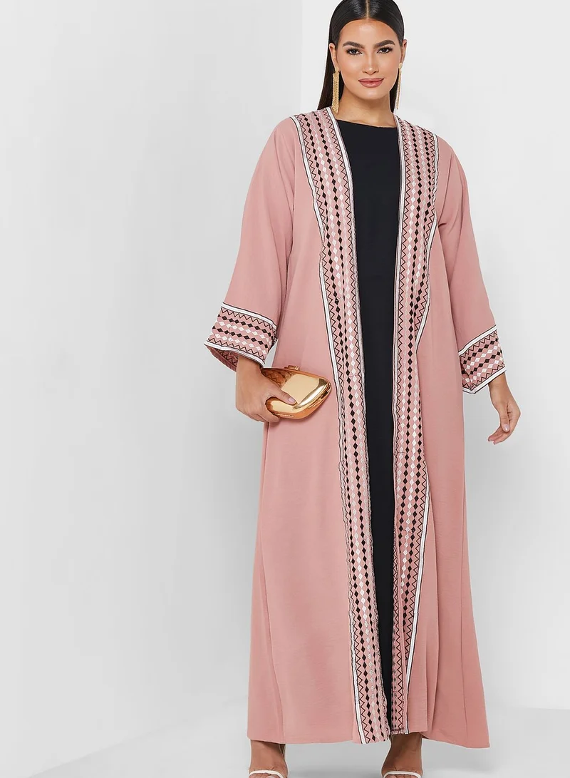 Khizana Embroidered Detail Abaya With Inner & Sheila