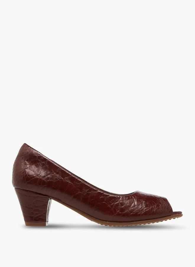 لو كونفورت Women Textured Slip-On Block Heel Shoes