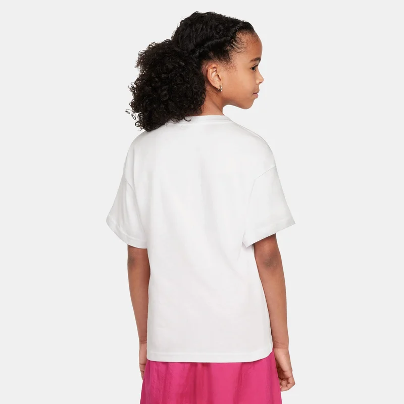 Nike Kids' Sportswear Essential T-Shirt (Older Kids)