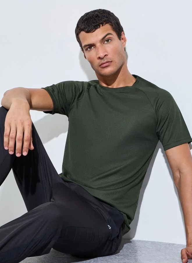 ستايلي Men Olive Raglan Sleeve Muscle Fit T-Shirt