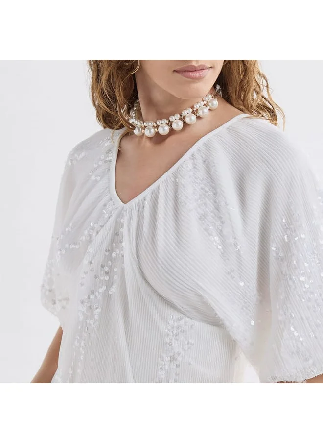 FAV Sequinned Midi Dress with Short Puff Sleeves and V-neck