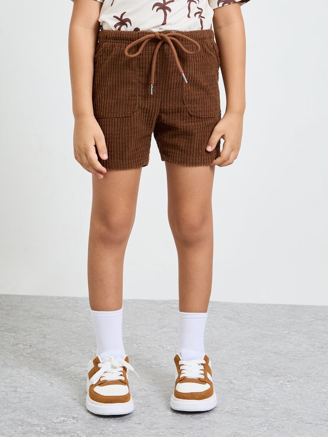 Styli Boys All-Over Palm Print Regular Fit T-Shirt and Textured Knit Shorts Set - Image 5