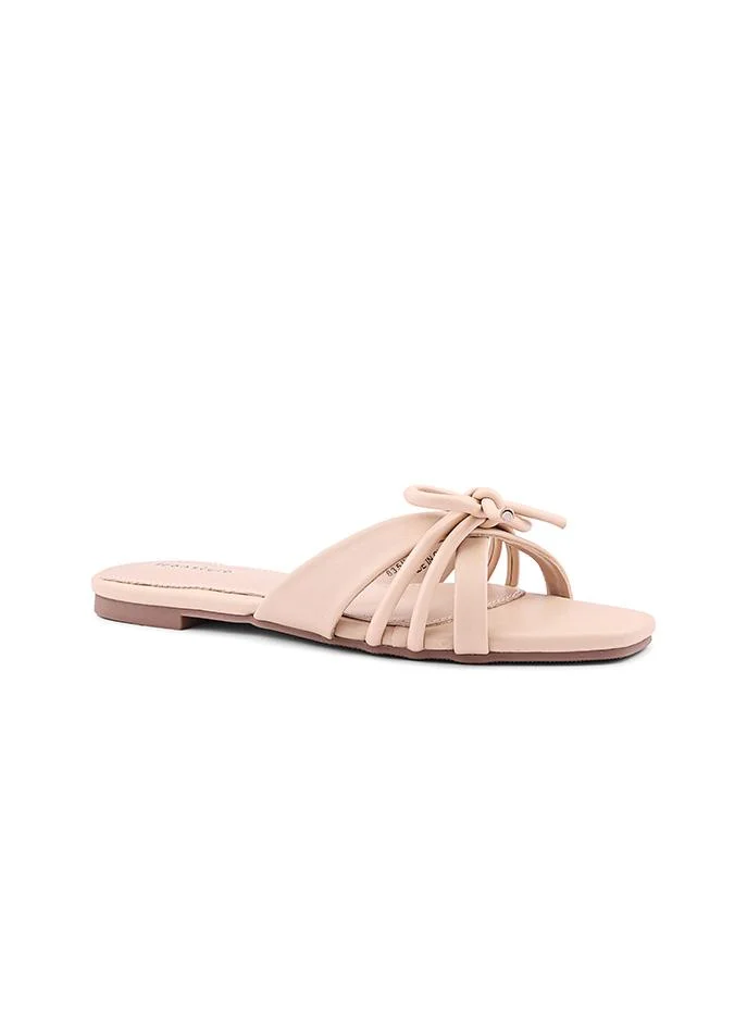 أيقون Comfortable knit flat sandal with flexible construction.