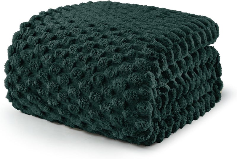 King Size Soft Fleece Blanket, 90x104 Inches Stylish Jacquard Velvet Blanket for Bed, Fuzzy Cozy Lightweight for All Season, Forest Green - Image 1