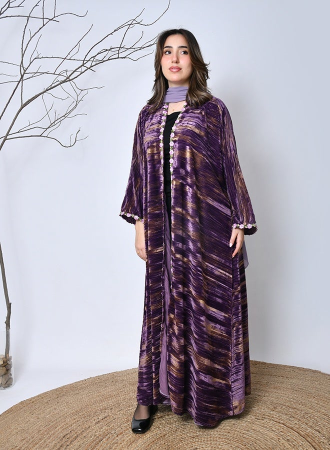 عبايات حوراء عباية شتوية بنفسجية مخملية مخططة – فخامة وأناقة من عبايات حوراء - Image 4