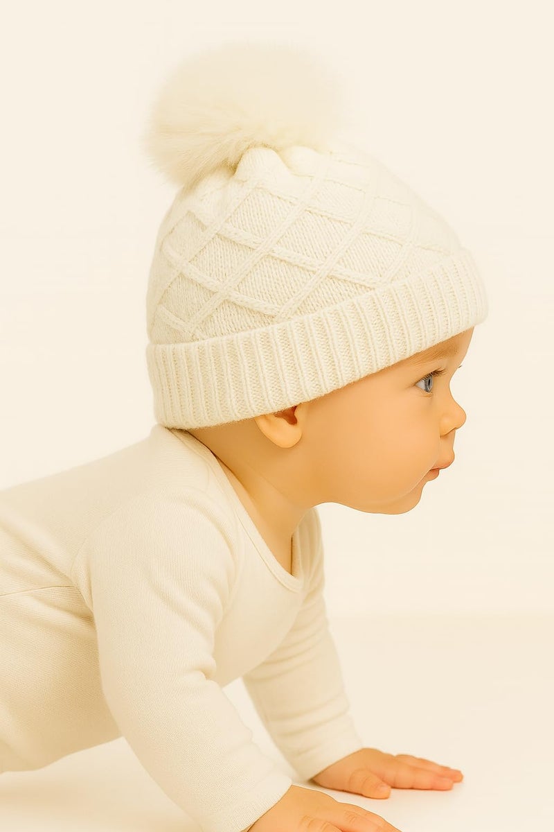 RR DESIGN Winter Beanie Hat with Pom Pom for Babies Age Group(6months - 36months), Fleece Lined, Dia 26 cm, Diamond Twist Pattern, White - Image 3