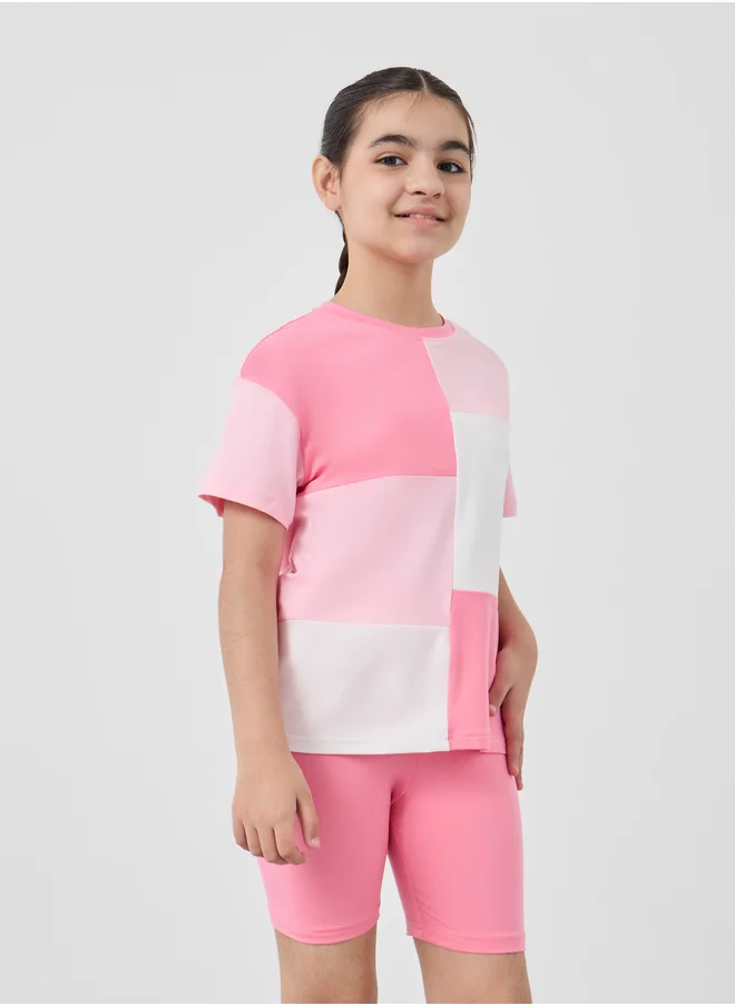 Styli Styli Girls Color Block Short Sleeve T-Shirt and Shorts Set