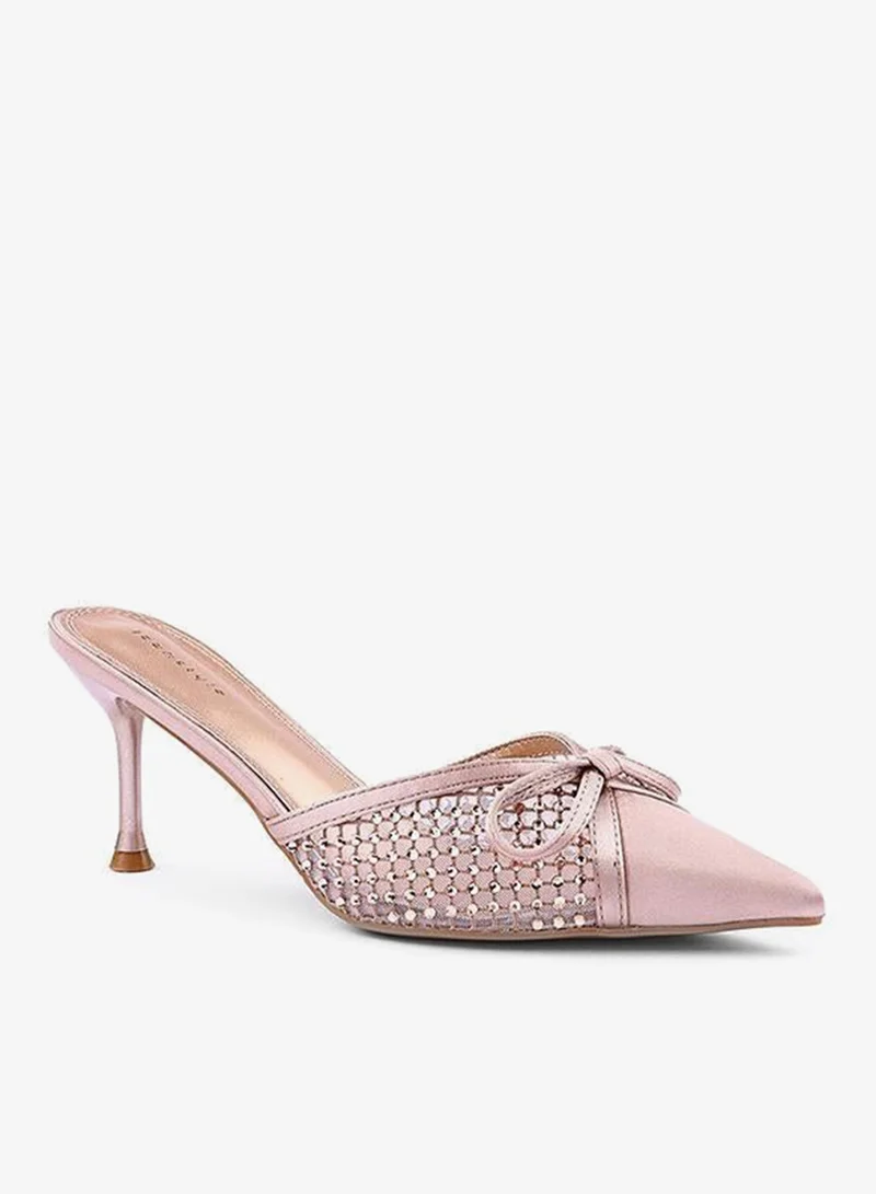 أيقون حذاء نسائي بكعب مدبب شبكي