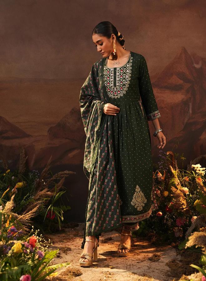 ISHIN Women's Green Rayon Embellished Tunic Upper Calf Length Palazzo Bottom Straight Fit 3 Peice Kurta Set - Image 1