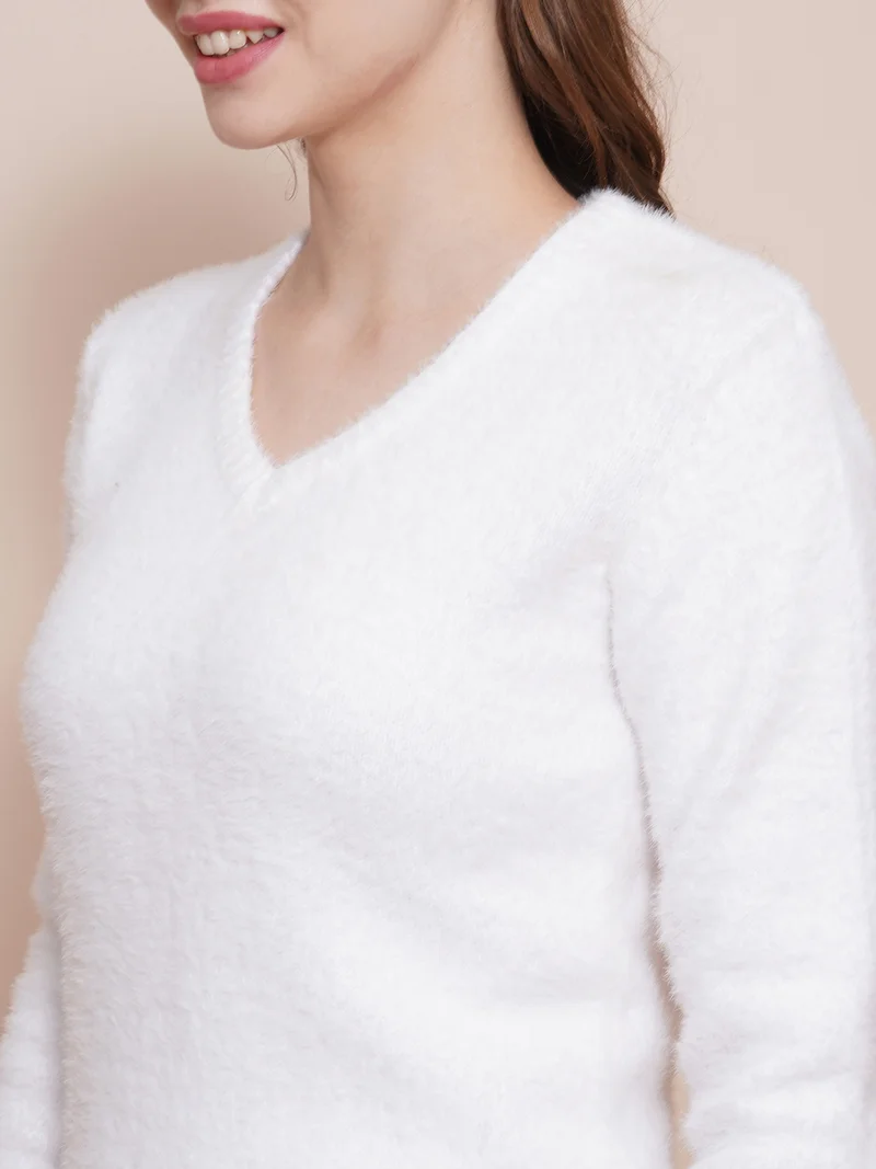 globus Women Cable Knit Self Design V-Neck Pullover Sweater