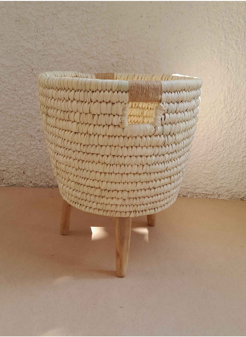 Bazaar Misr Wicker basket wooden legs jute handles  - Image 1