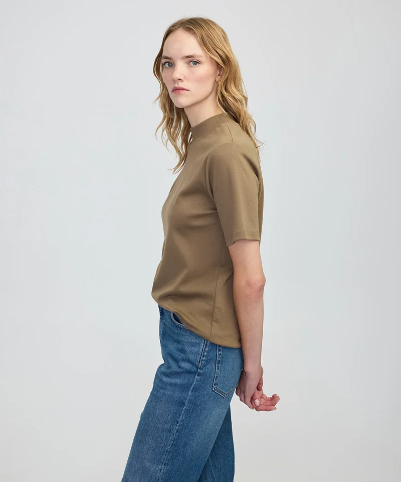 ابيكول Ribbed Neck T-Shirt