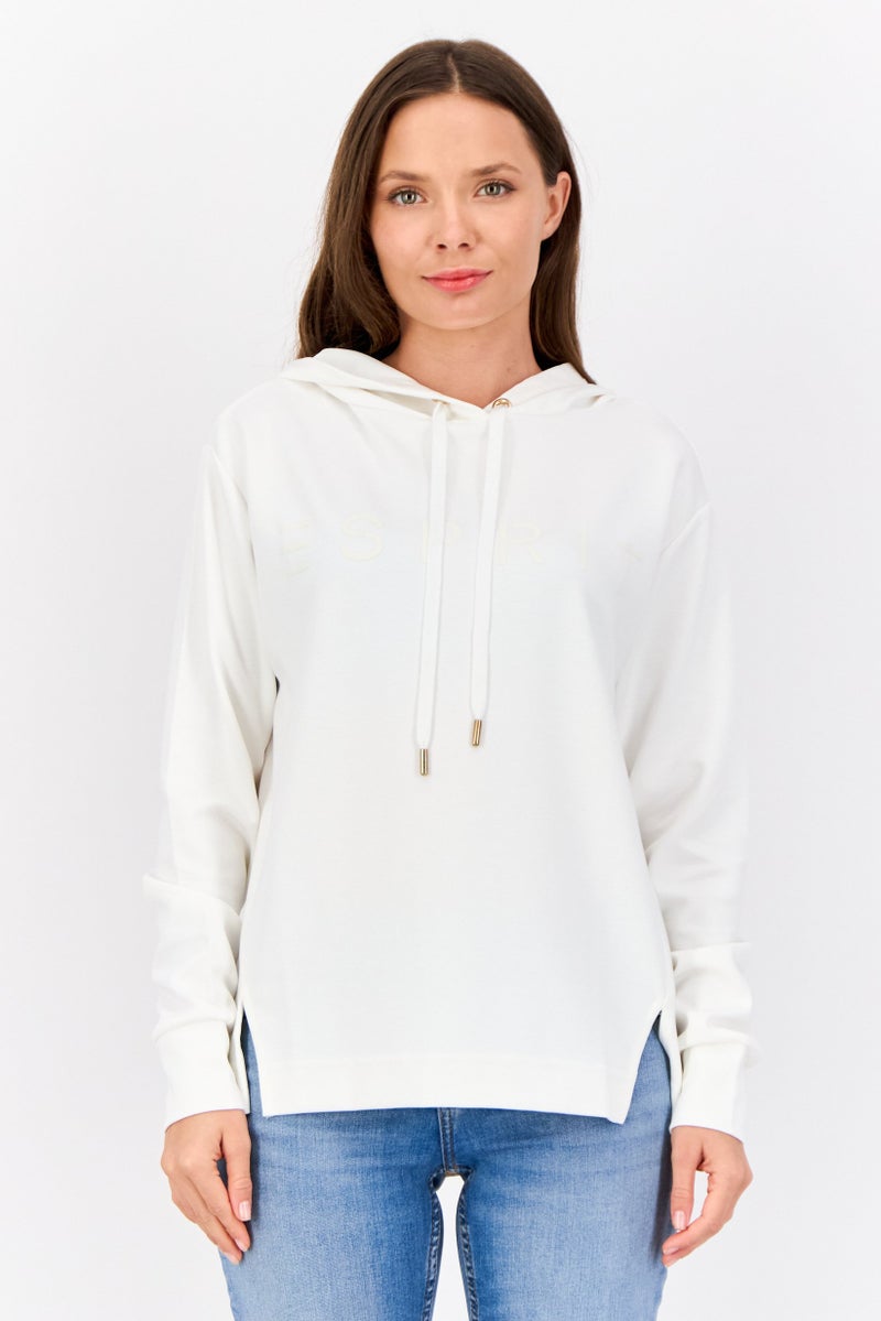 ESPRIT سويت شيرت بقلنسوة بأكمام طويلة بشعار علامة تجارية للنساء، أبيض فاتح - Image 1