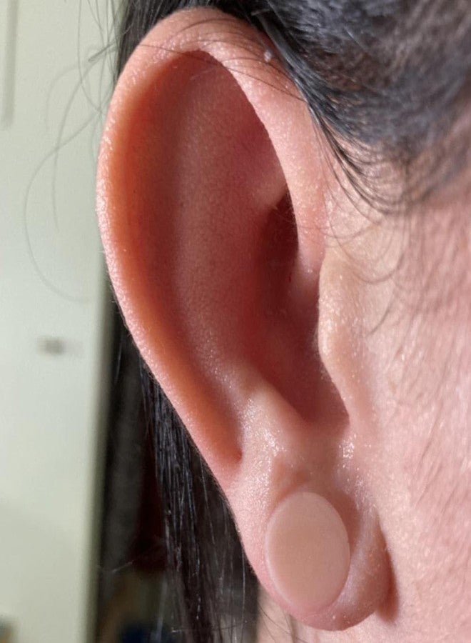NewkeepsR Silicone 2G(6mm) Hider Flesh Skin Tone Double Flared Plug for Ear Lobe Piercing-Light Peach Color - Image 4