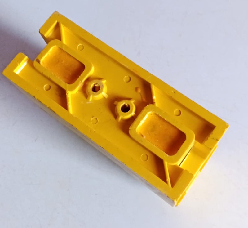 Porcelain DMC Kit Kat Fuse Yellow - Image 3