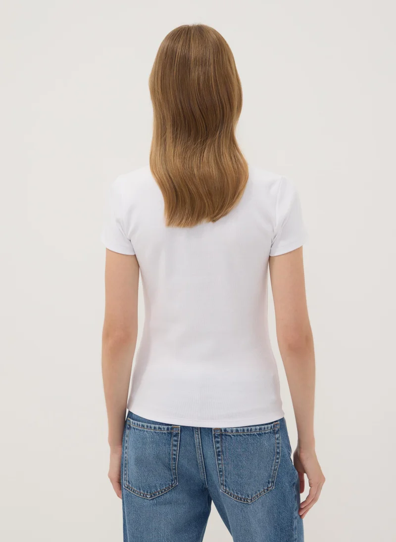 Ovs  OVS White Stretch Cotton Polo Shirt With Open V-Neck, Regular Fit for Women | Best Price UAE