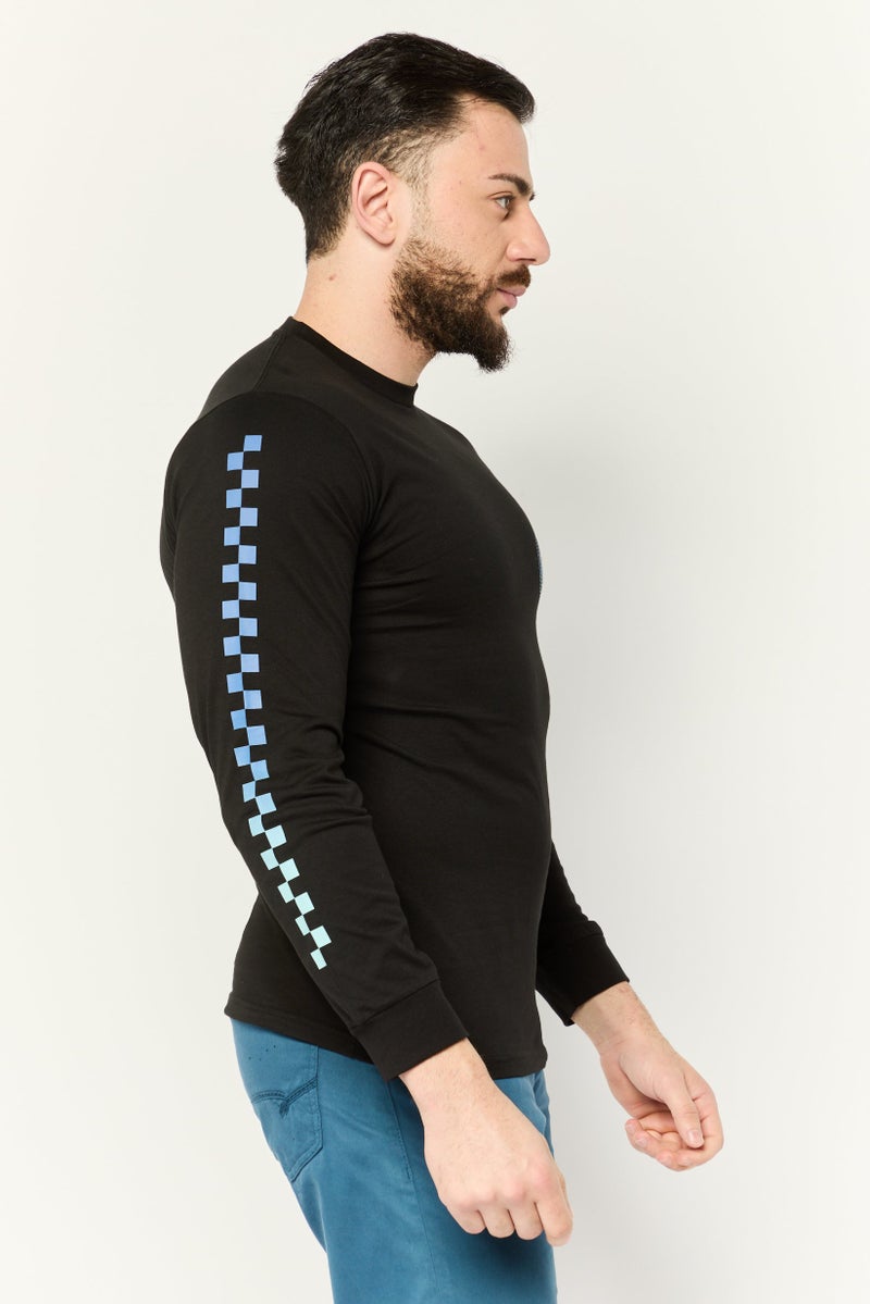 VANS تي شيرت رجالي بأكمام طويلة وياقة دائرية، بشعار العلامة التجارية، أسود - Image 3