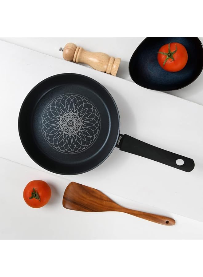 فيسمان مقلاة مونيك العميقة 26 سم، مصنوعة من الألومنيوم مع طبقة فولاذ غير لاصقة وقاعدة حثية - Image 1