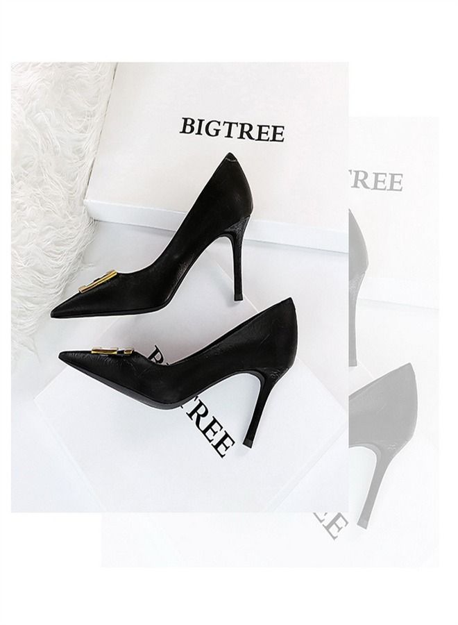 BIGTREE حذاء بكعب عالٍ بمشبك معدني مربع مدبب 8.5 سم أسود - Image 2