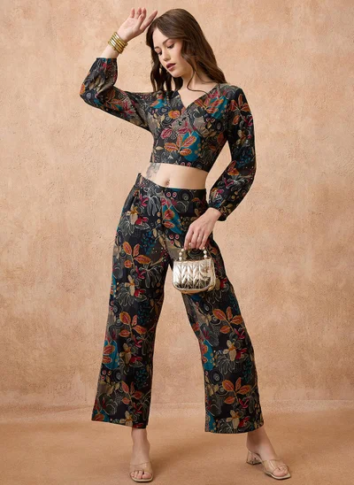 globus Globus Women V-Neck Floral Print Crop Top With Wide Leg Pants Fusion Co-Ord Set