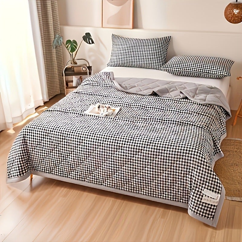 1pc, Super Soft Summer Quilt, Plaid Striped Pattern, Ultrasonic Technology Embossed Air Conditioner Quilt, Machine Washable, Water Washable, Suitable for Bedroom Guest Room And Other Scenarios - Image 5