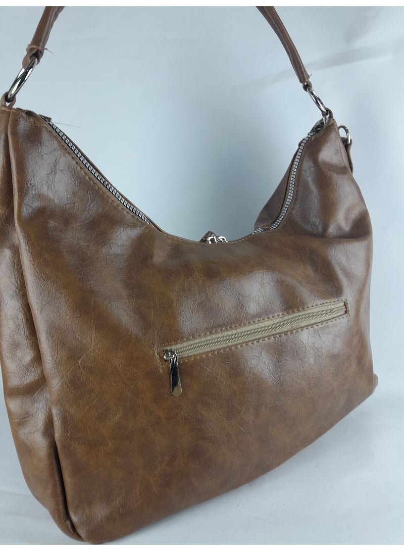 شنطة يد نسائى جلد بنى اللون تتسع لجميع أغراضك - Image 4