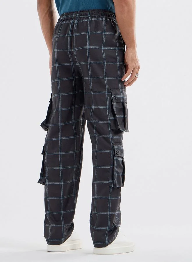 Splash FAV Checked Regular Fit Cargo Pants with Drawstring Closure and Pockets